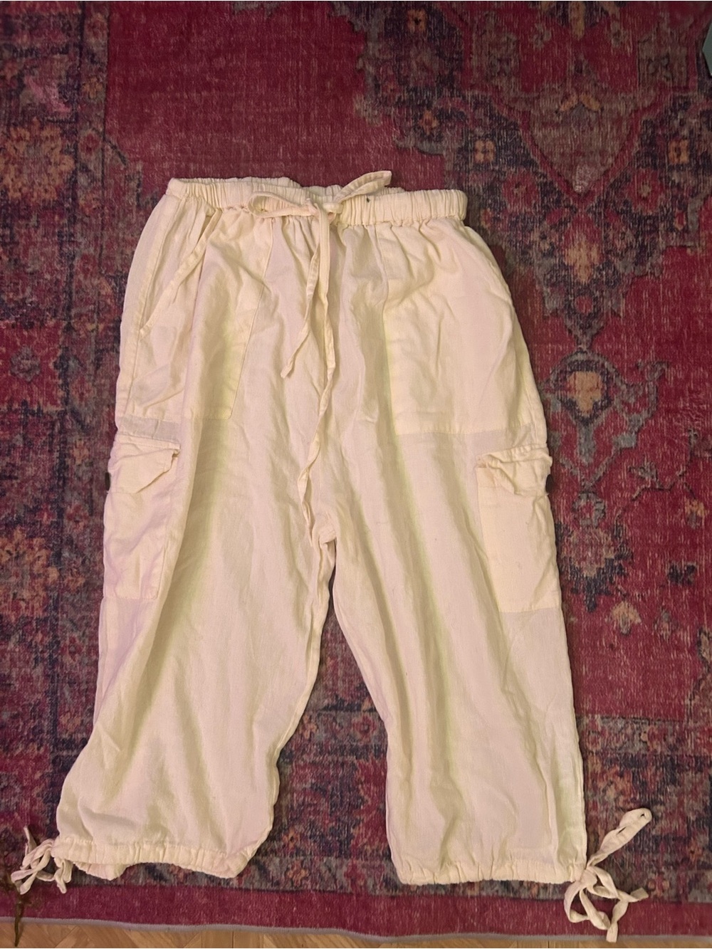Vintage Amori USA Ivory Linen Cargo Capri Pants – Medium